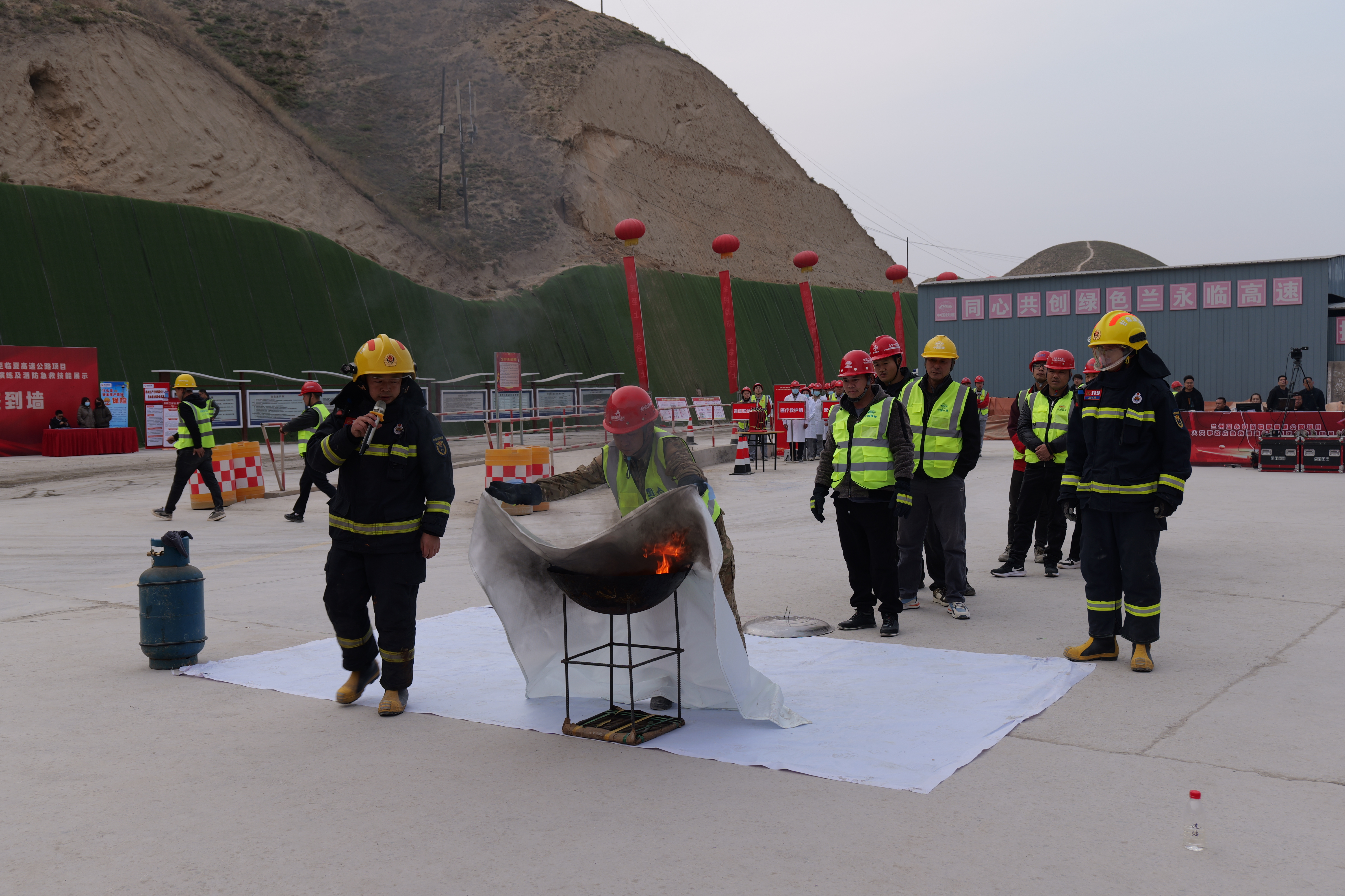 演練照片1(1).jpg 演練照片1(1).jpg