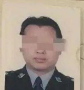 保時(shí)捷女車主一巴掌，童所長被免職，被“坑”的丈夫冤不冤？